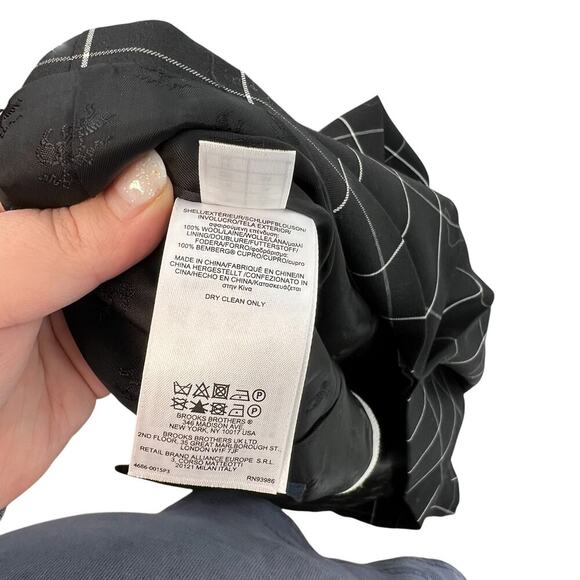 Brooks Brothers Black Windowpane Print Cropped Blazer Wool Size‎ 2P Petite - Picture 14 of 15